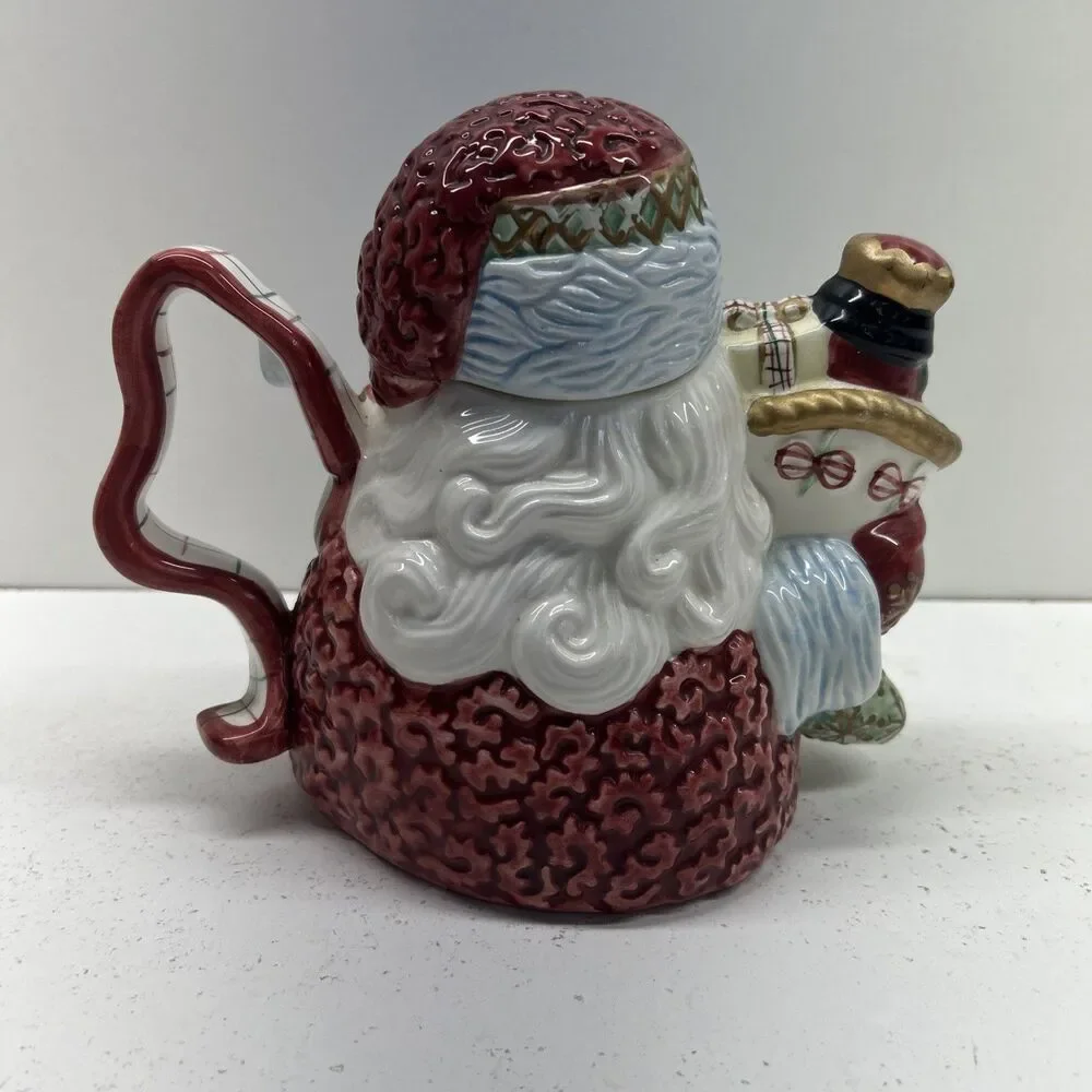Vintage Santa Claus Tea Pot‎ by Avon Christmas Decor